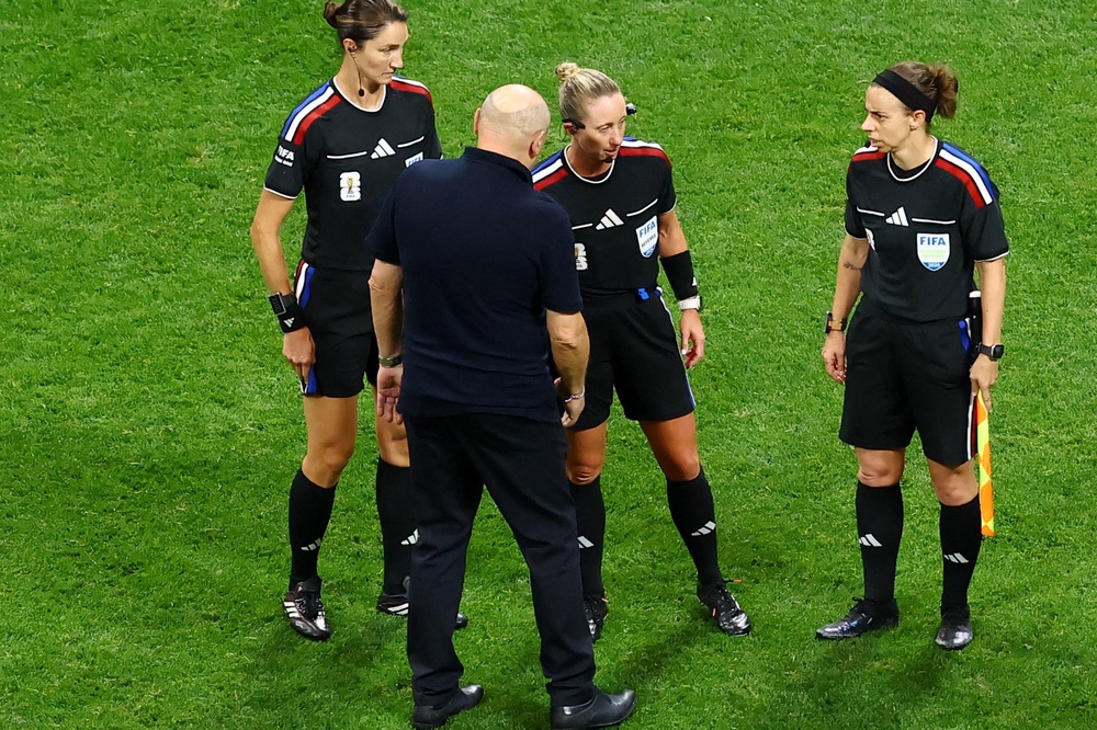 Czech boss Miroslav Koubek eventually accepted the referee’s deicison (Reuters)