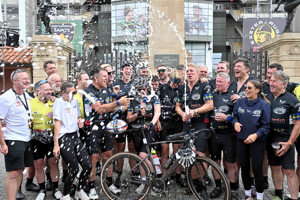 Lewis Moody and his fellow riders celebrate arriving at Twickenham after a 500-mile cycling challenge (My Name'5 Doddie Foundation)