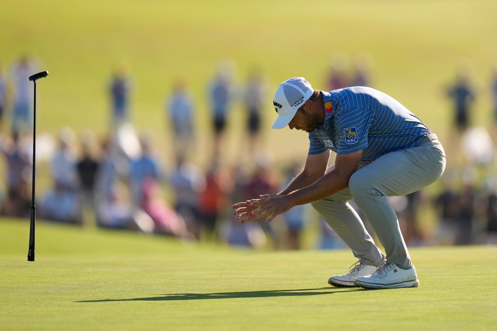 Sam Burns ran Wyndham Clark close (Seth Wenig/AP).