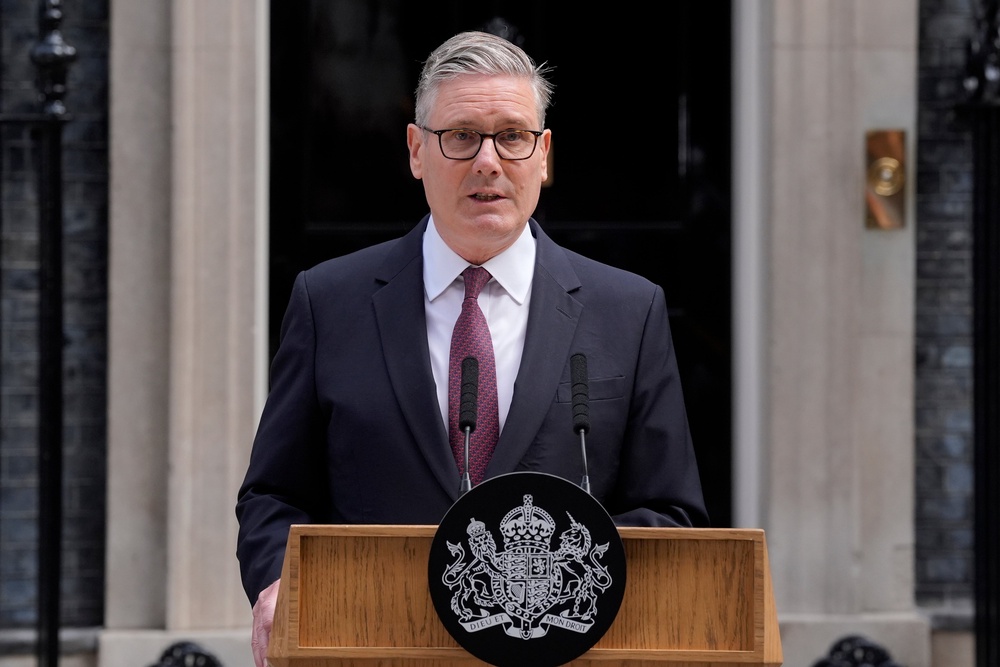 Keir Starmer announces the timeline for his resignation outside No 10 (PA)
