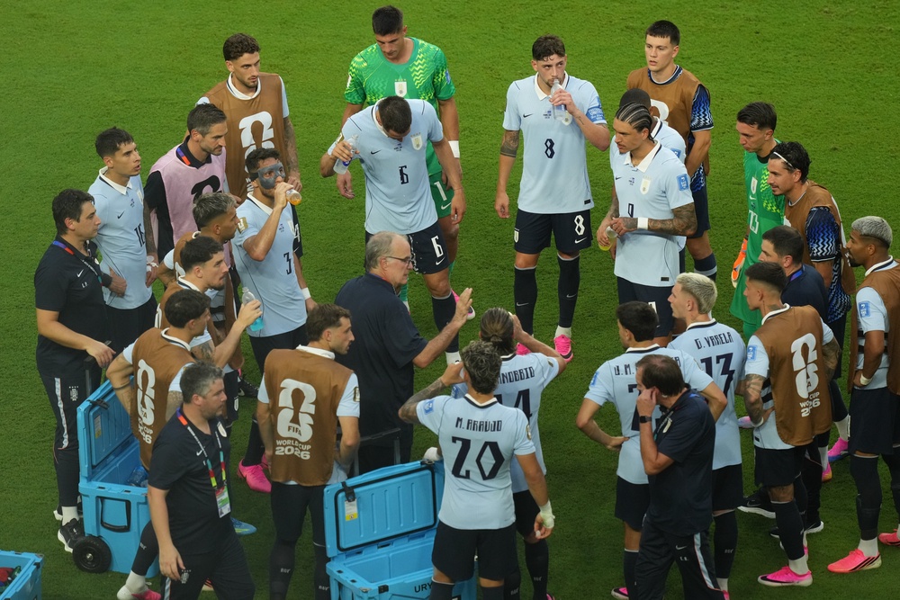 Marcelo Bielsa has not managed to get the best out of Uruguay's squad (AP)