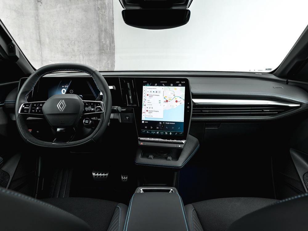 The new Megane gets updated infotainment with conversational Google Gemini on board (Renault)