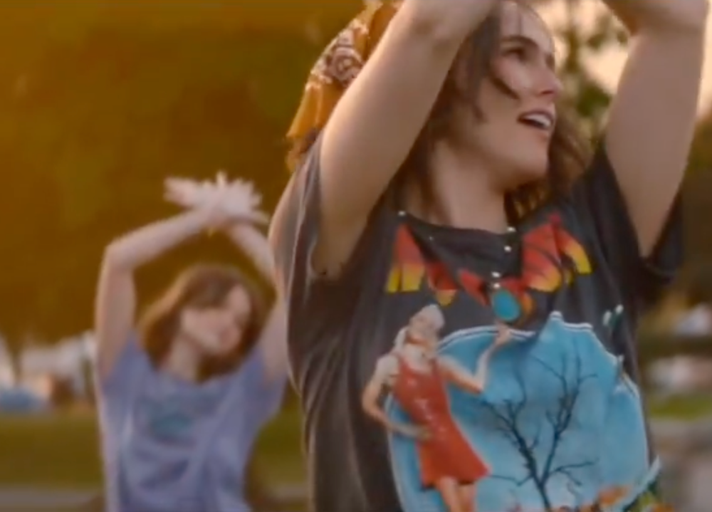 Ciara Bravo (left) made a brief cameo in the final scene of 'Voicemails for Isabelle' (Netflix)
