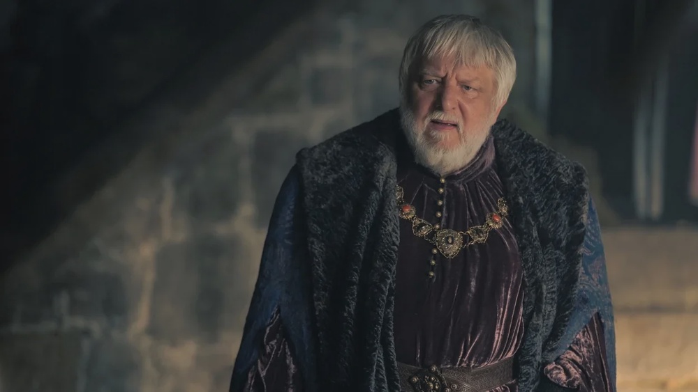 Simon Russell Beale in 'House of the Dragon' (HBO)