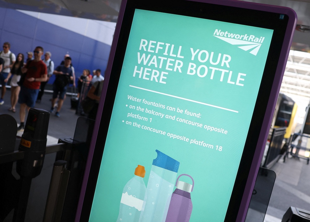 Rail companies are urging passengers to stay hydrated (Reuters)