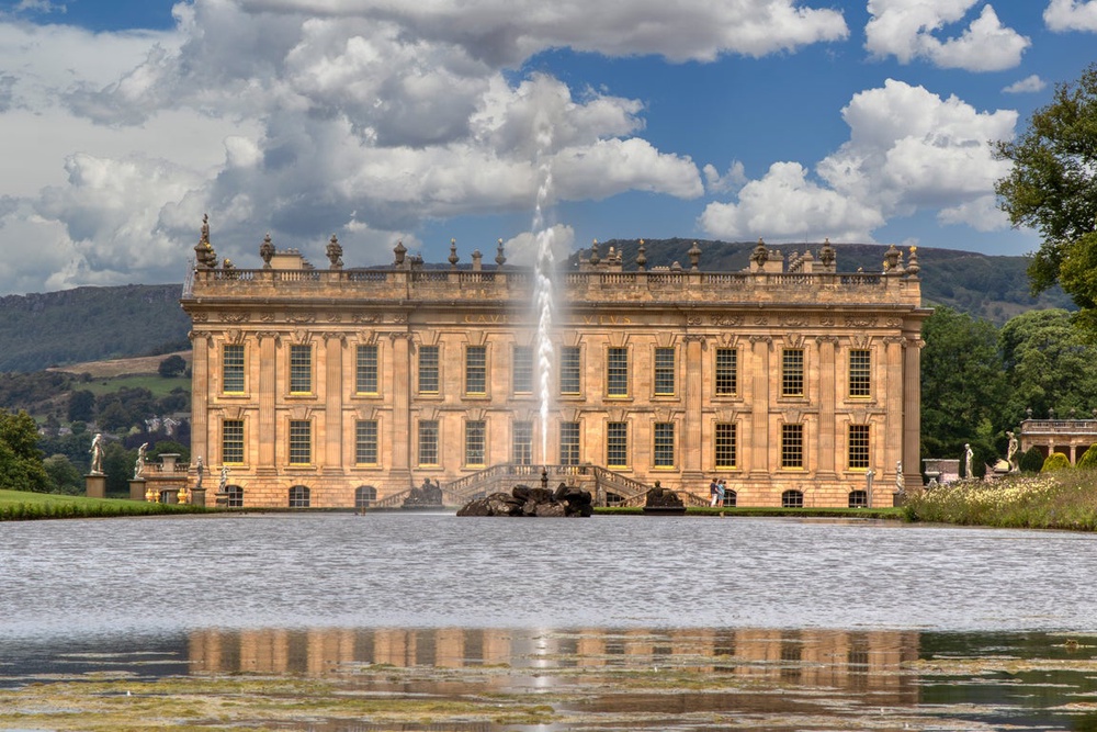 History buffs should visit Chatsworth House (Getty/iStock)