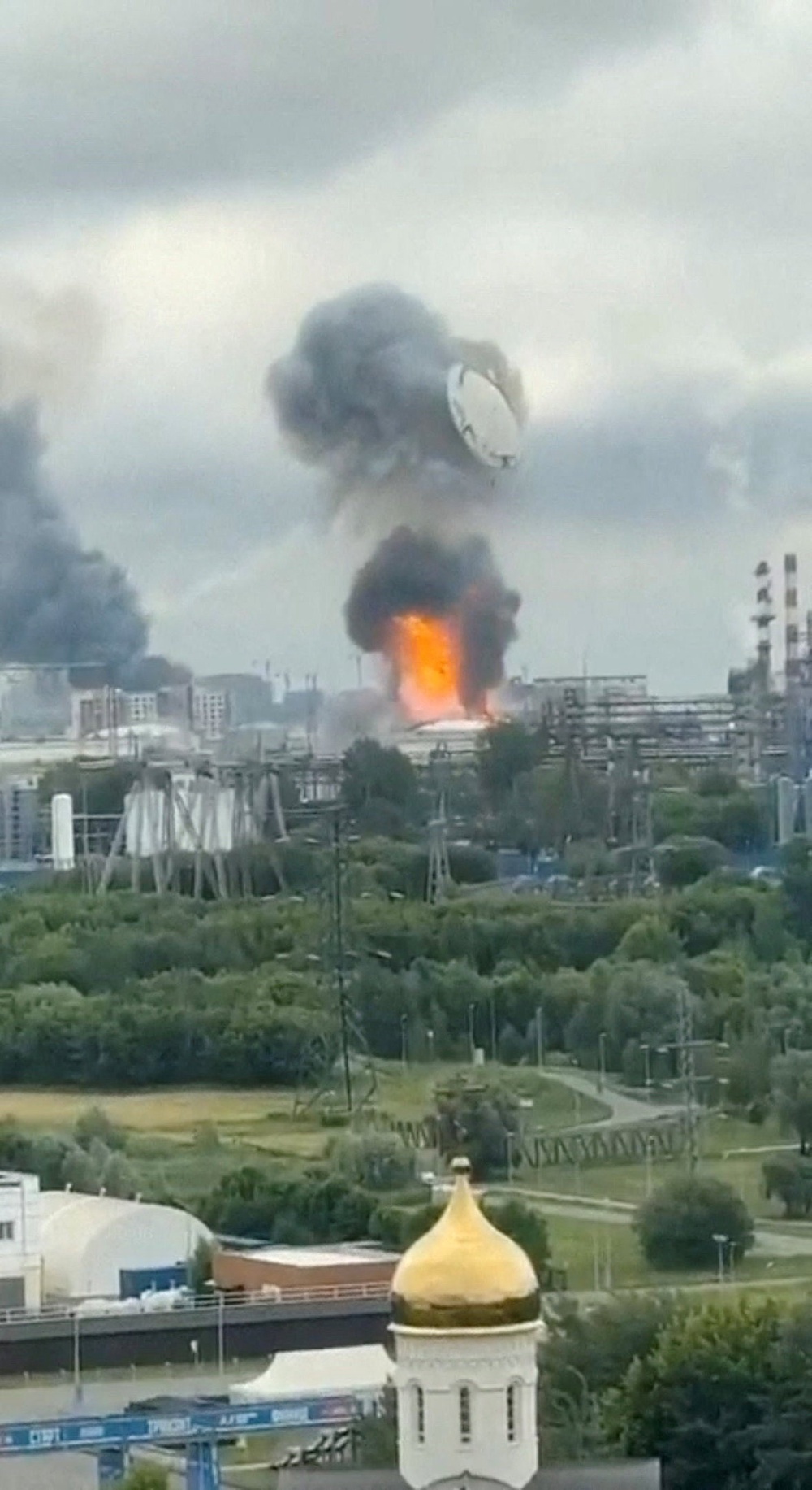 Image from: Ukraine-Russia war latest: Putin warns of fuel shortages as Kyiv intensifies oil refinery strikes