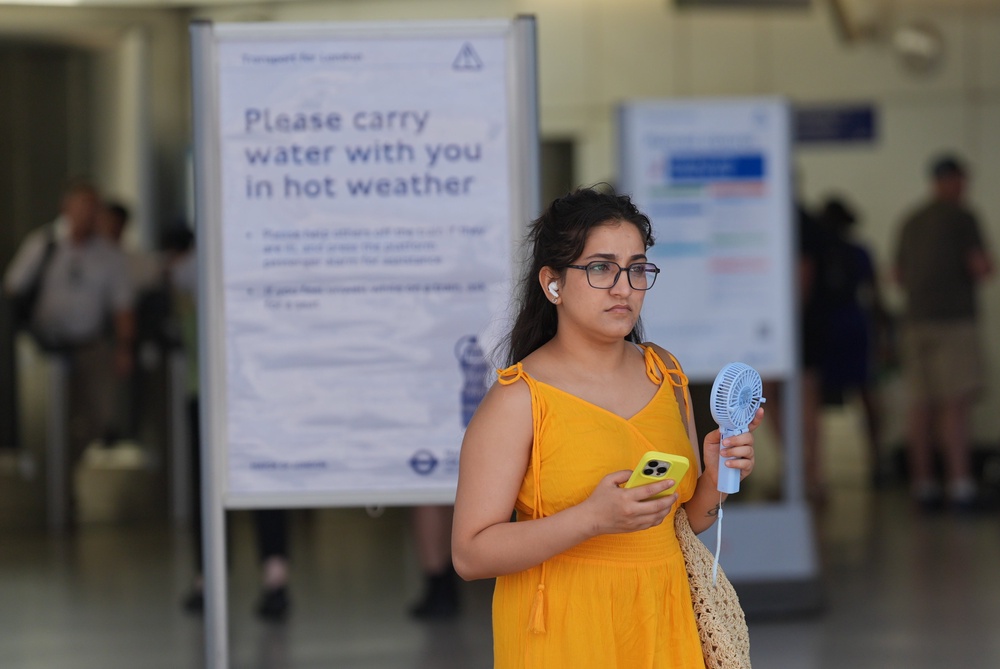 People have been taking steps to cope with the heat (Yui Mok/PA) (PA Wire)
