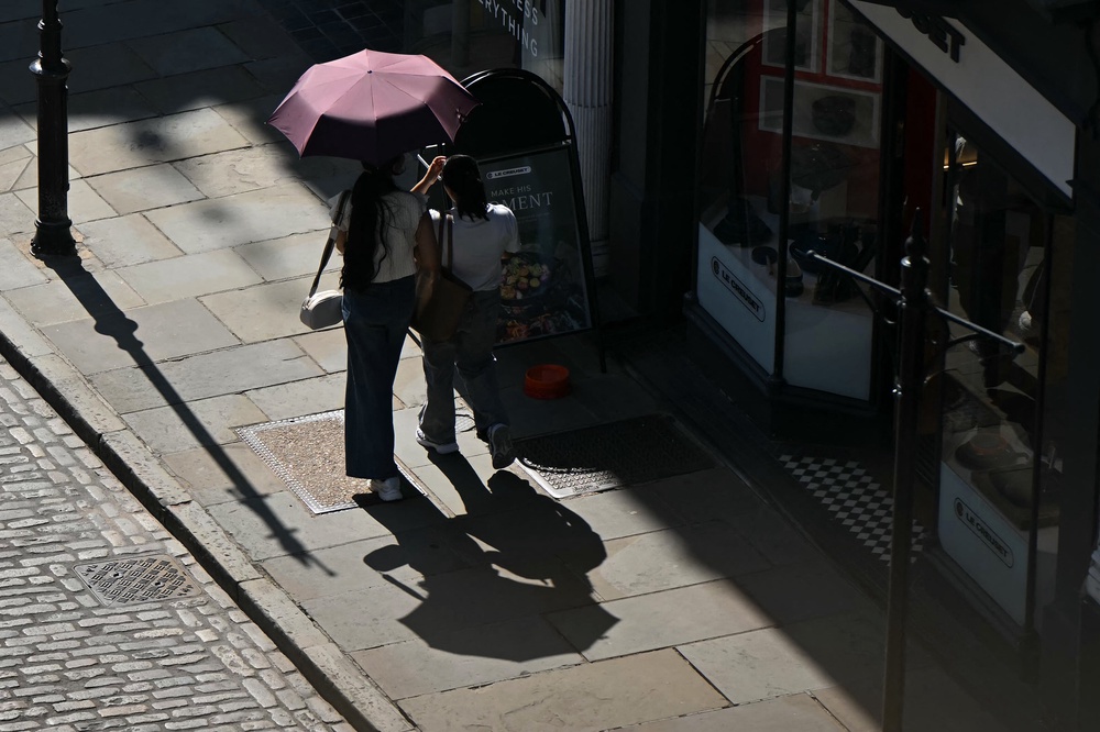 Streets across the UK were quieter than usual as people stayed indoors during the heatwave (AFP/Getty)