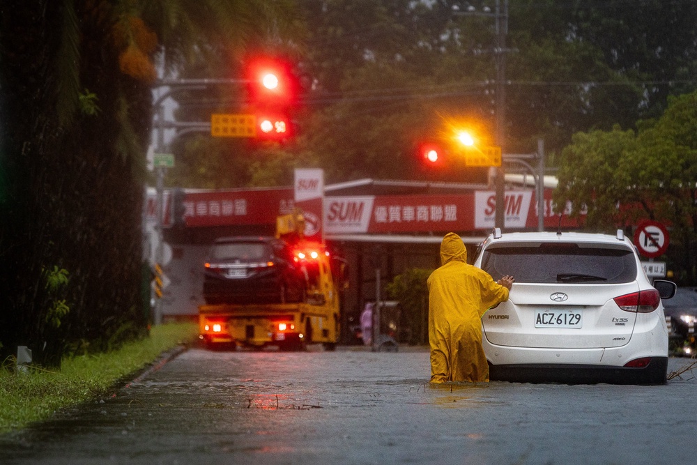 A street is flooded in Pingtung, Taiwan (Getty)