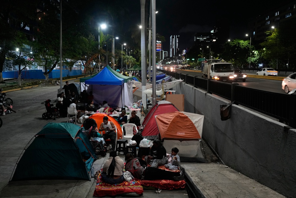 Thousands of Venezuelans have been made homeless by the earthquake (AP)