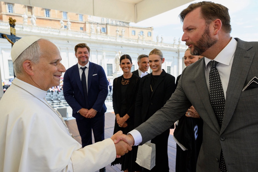 The now-pope attended Game 1 of the 2005 World Series at Chicago's Guaranteed Rate Field (X/@ajpierzynski12)