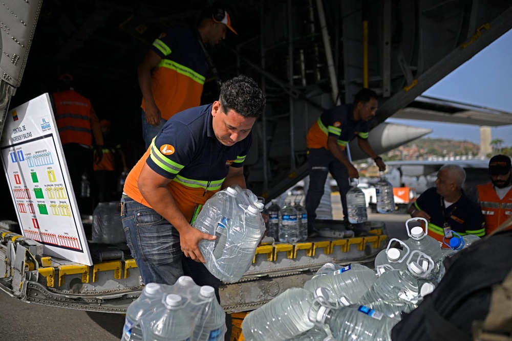 Countries worldwide have rushed to support Venezuela after a devastating double earthquake has left hundreds dead (AFP/Getty)