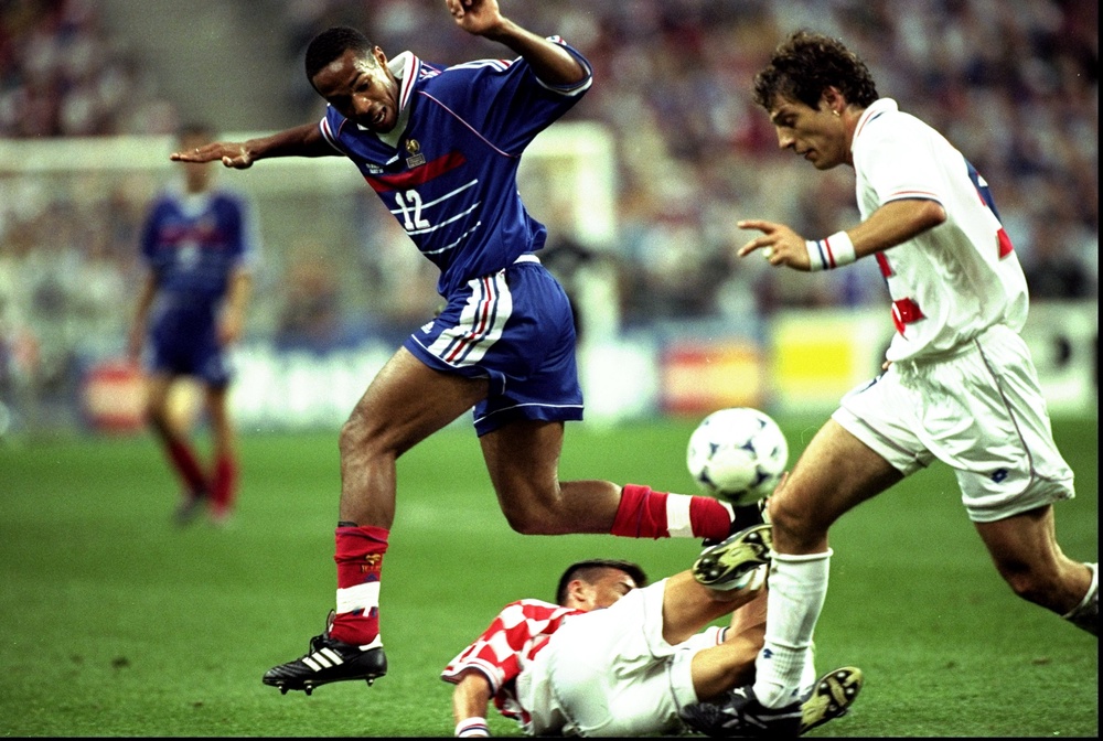 Thierry Henry (left) during France's 1998 World Cup-winning campaign (Getty)