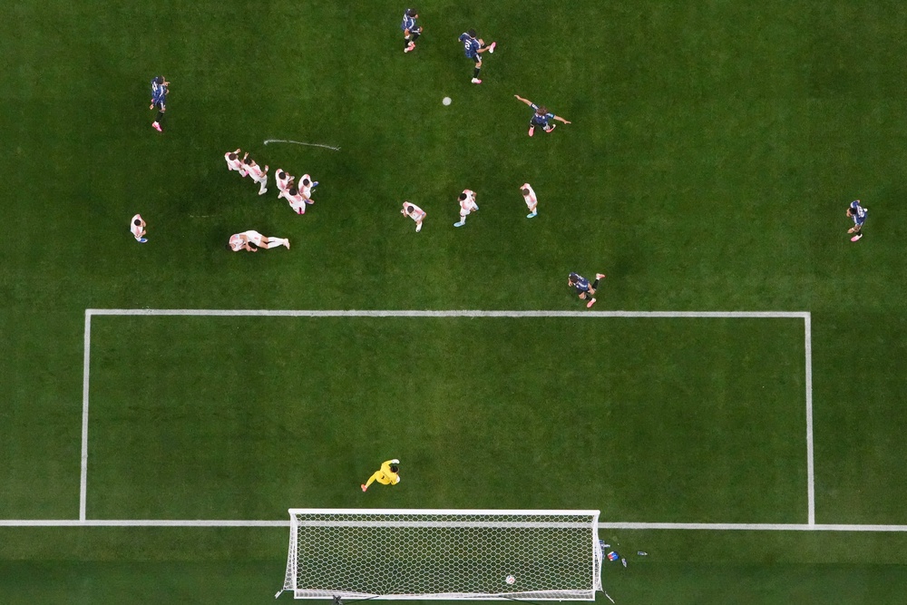  (Reuters)