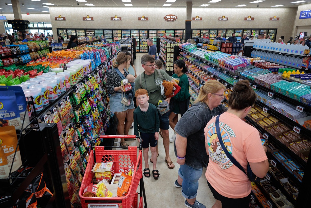 Buc-ee’s calls itself the world’s largest convenience store and has over 50 locations across the U.S., selling all kinds of candies and snacks for road tripping (Getty)