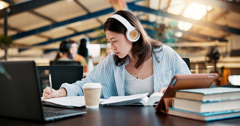 University students are spending an average of £1,146 a month, leaving them with an average shortfall of £467 a month, the survey has suggested (Getty/iStock)