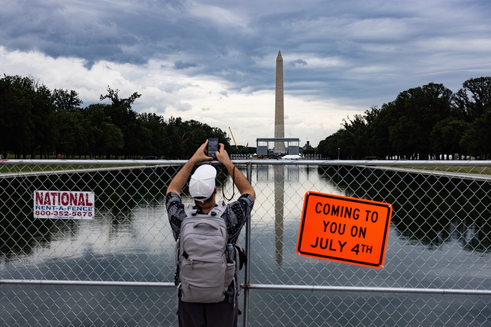Tens of thousands of fireworks shells will be launched from eight Potomac River barges, West Potomac Park and from the newly renovated Lincoln Memorial Reflecting Pool (Getty Images)