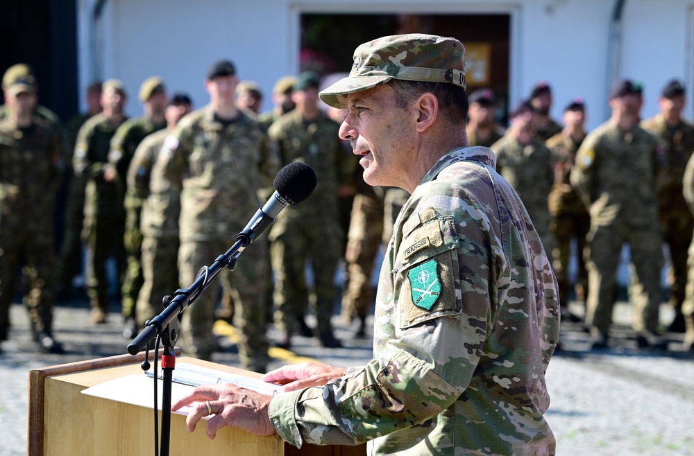 US General Chris Donahue, outgoing US commander of NATO's land forces in Europe, addresses soldiers in Valga, Estonia (AFP/Getty)