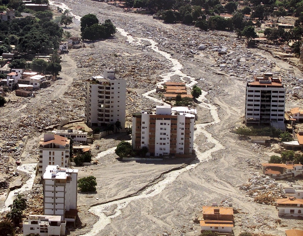 The flood ravaged neighborhood of Los Corales, in Vargas state just north of the capital Caracas, Dec. 19, 1999 (AP Photo/Ricardo Mazalan)