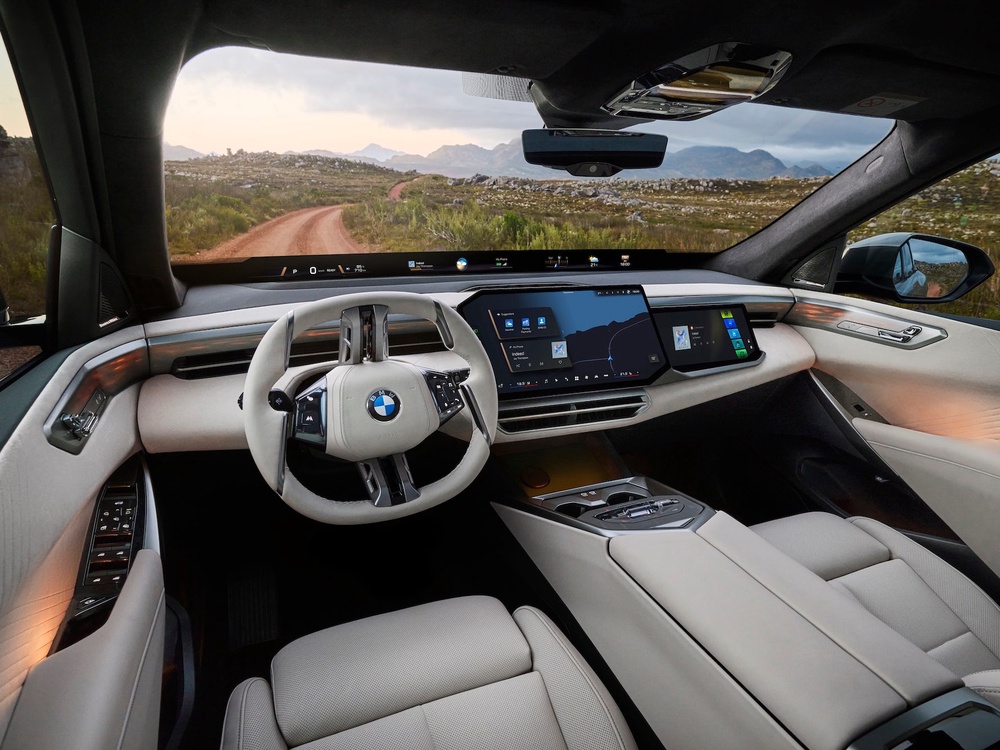 The new BMW X5 is the latest model to use a full width Panoramic iDrive display, plus the option of a passenger screen (BMW)