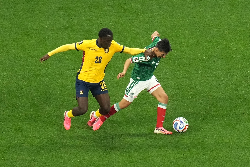 Mora played his part in Mexico's win (AP)