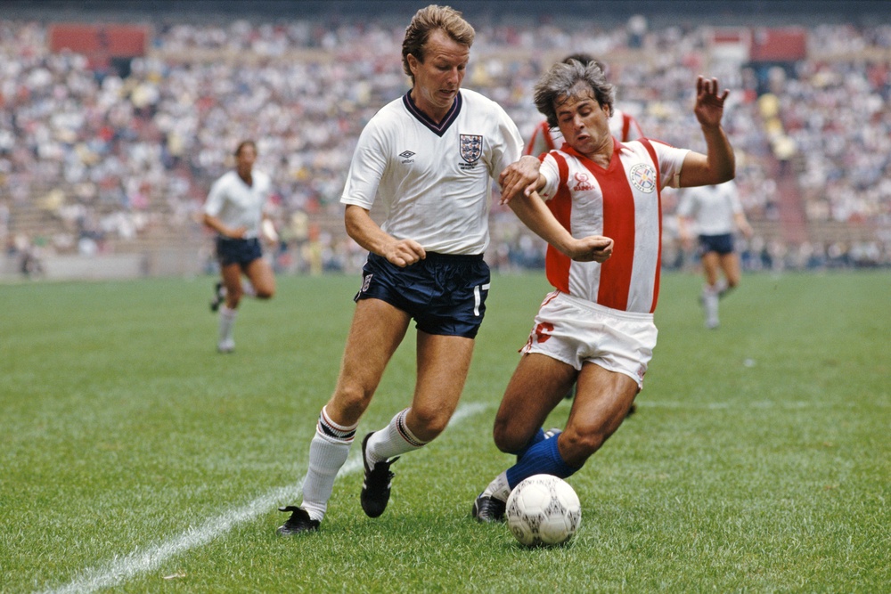 England took on Paraguay at the Estadio Azteca in 1986 (Getty)