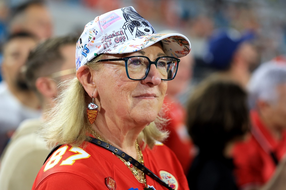 Mother of the groom Donna Kelce has arrived in New York City (Getty)