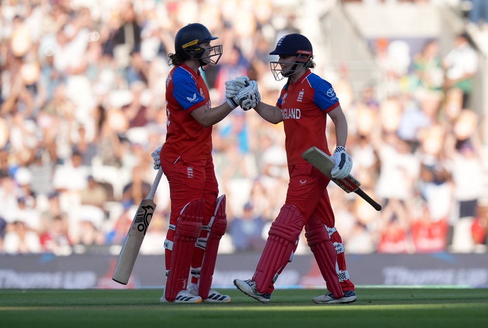 Nat Sciver-Brunt, left, and Heather Knight put on 133 together (Gareth Fuller/PA) (PA Wire)