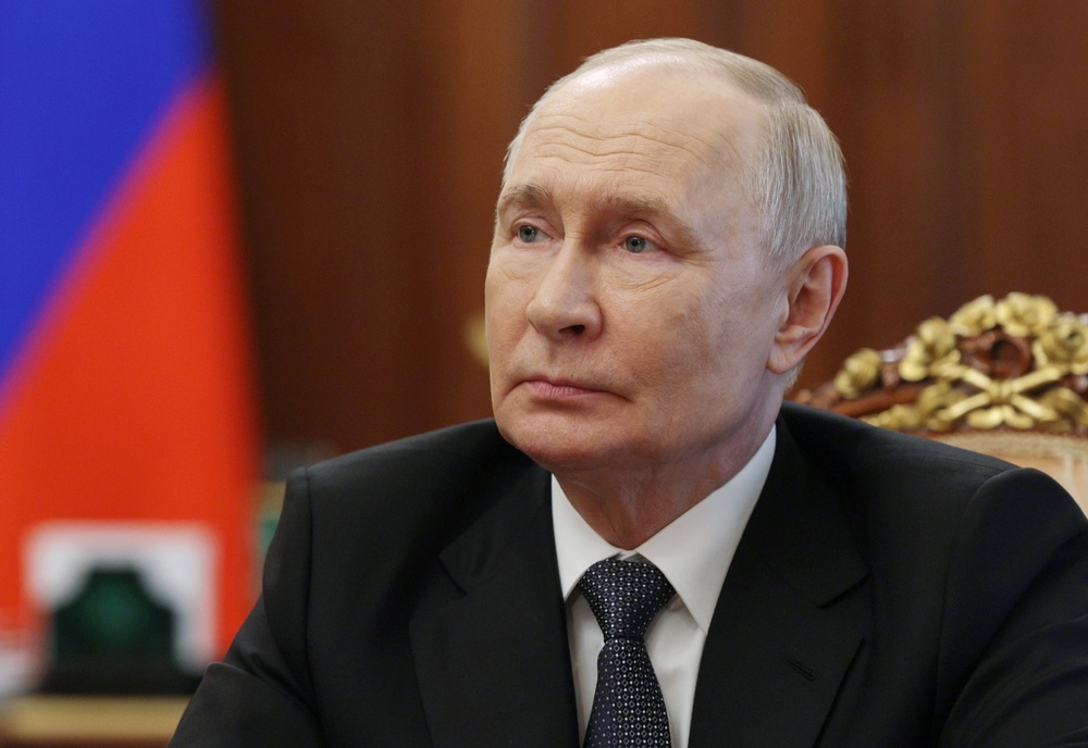 Image from: Ukraine-Russia war latest: Trump offers ‘solution’ to Putin in phone call as Kyiv hits St Petersburg oil port