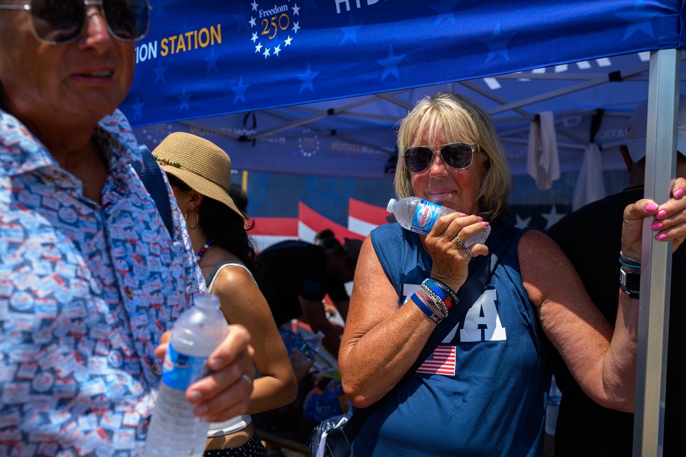 People braved the heat to visit the Great American State Fair on Friday before it was shut down due to the unbearable weather (Getty Images)