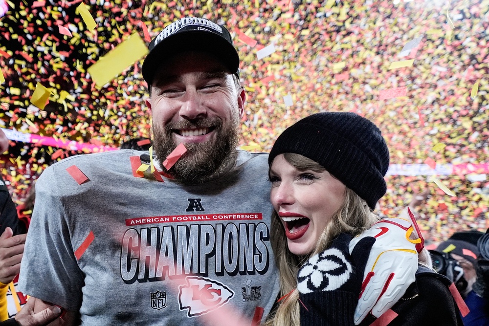 Both Swift and football player Travis Kelce wrote their own vows, two insiders told NBC News (AP)