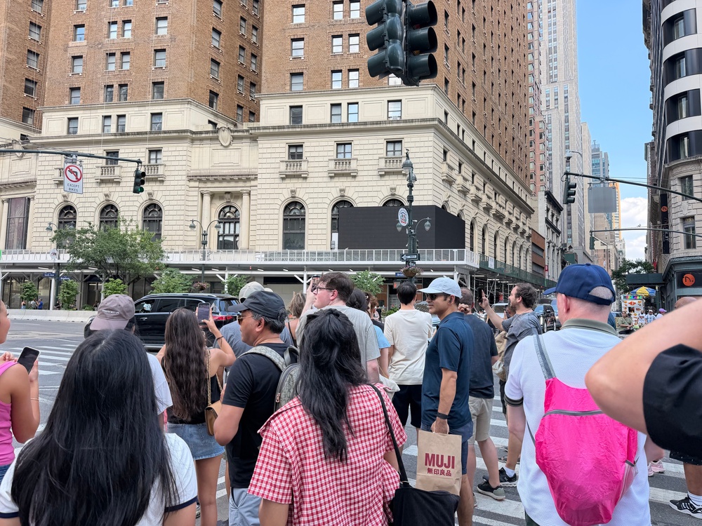 Fans waiting to get a glimpse of celebrities on West 33rd Street and Sixth Avenue (Ellie Muir / The Independent)