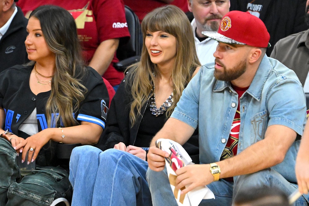 Image from: Taylor Swift wedding latest: Singer to marry Travis Kelce today as New York braces for star-studded MSG event