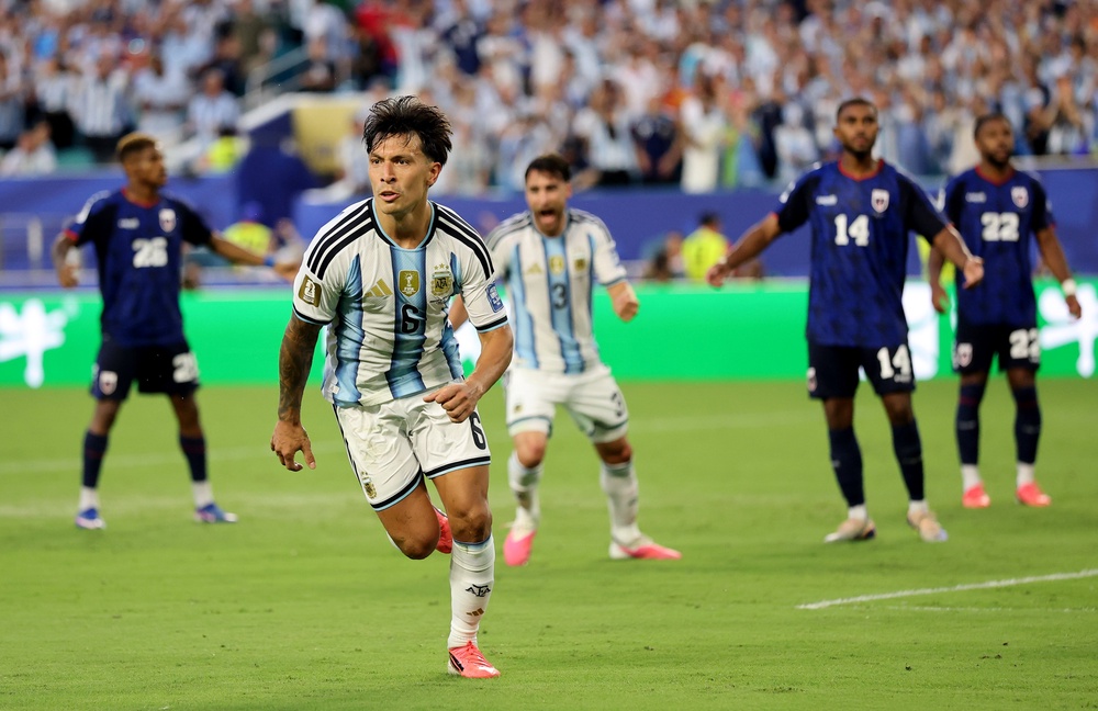 Lisandro Martinez gave Argentina the lead in extra time (Getty)