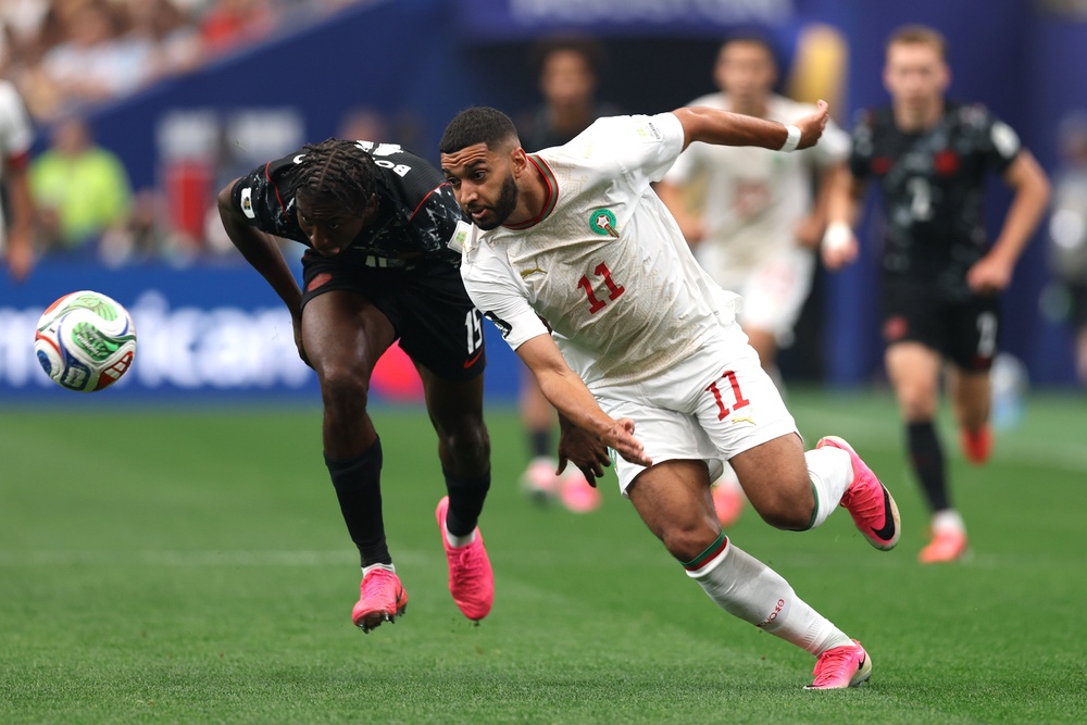 Ismael Saibari (right) is unable to continue (Getty)