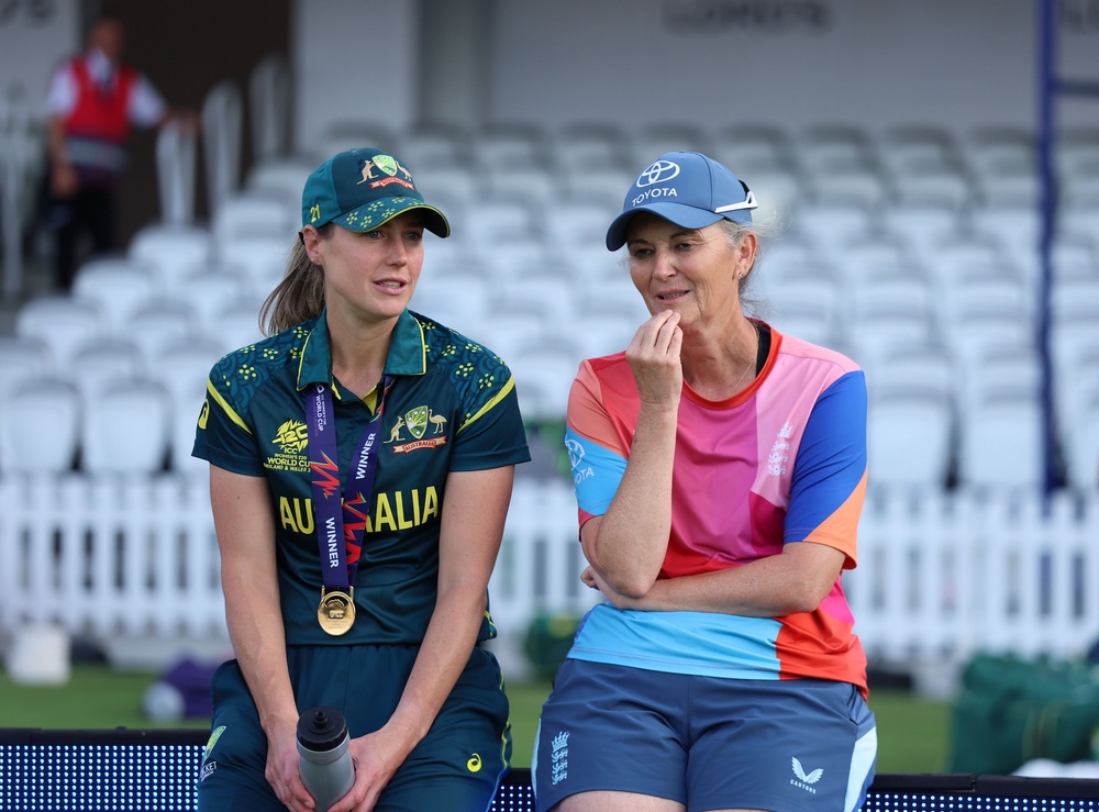 Australia’s Nicola Carey (left) talks to England head coach Charlotte Edwards (Steven Paston/PA) (PA Wire)