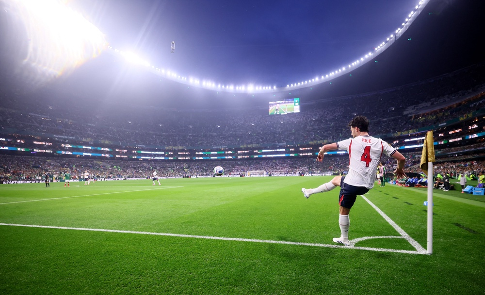 England's Declan Rice in action during a corner (Reuters)