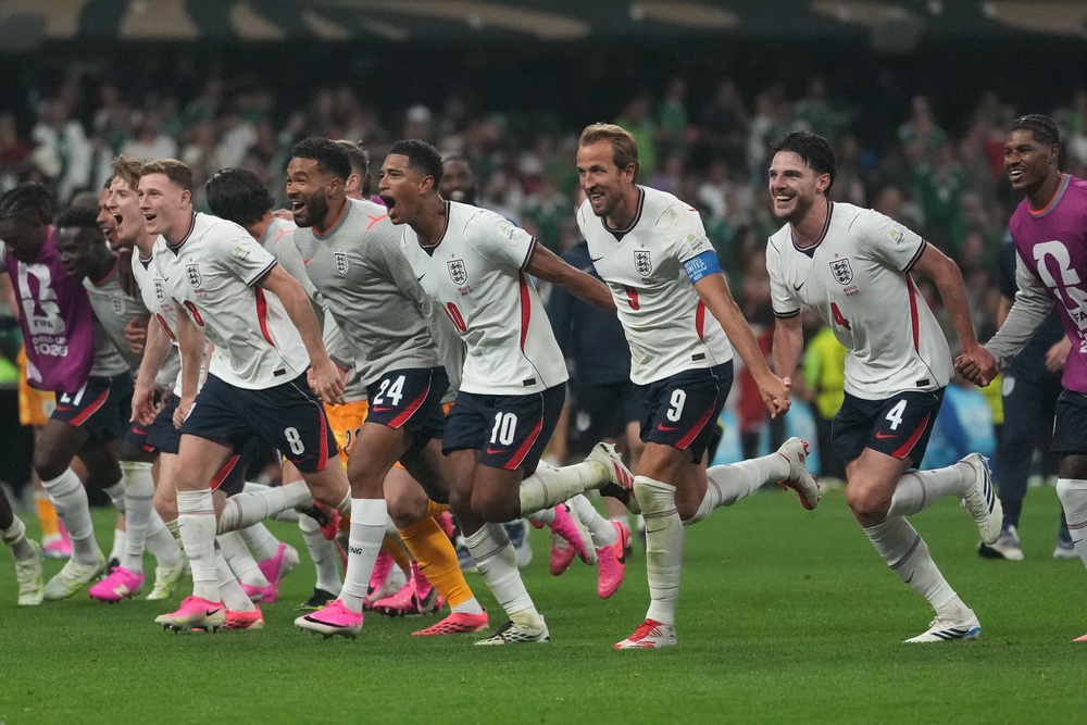 Image from: Mexico v England LIVE: Furious Tuchel rants at referee despite heroic Three Lions reaching World Cup quarter-finals