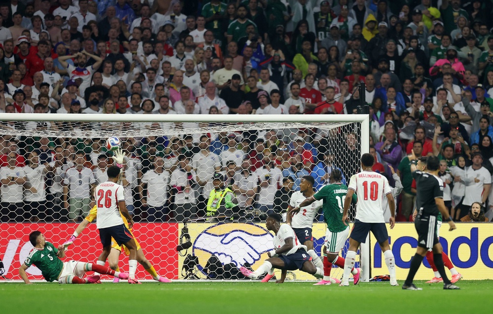 Julian Quinones fired Mexico level (Getty)