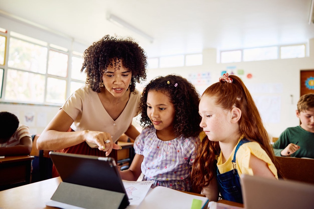 More children are struggling with short-sightedness than in previous decades (Getty/iStock)