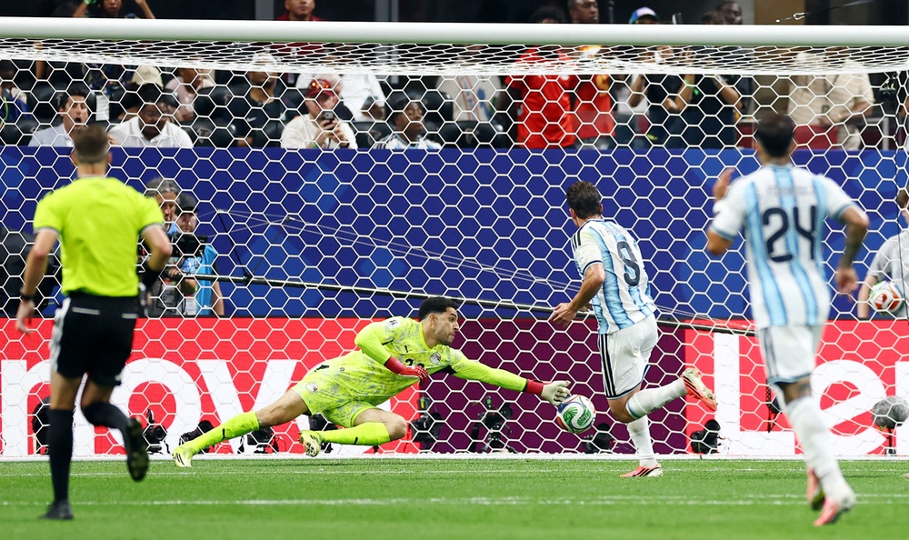  (Reuters)