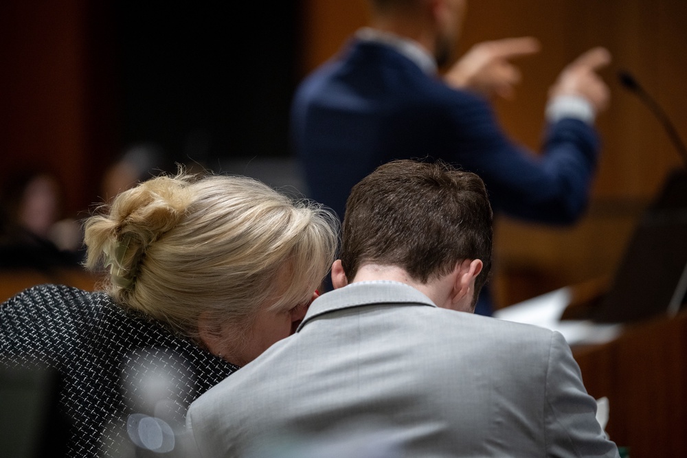 Defense attorney Kathryn Nester talks to Tyler Robinson (Getty)