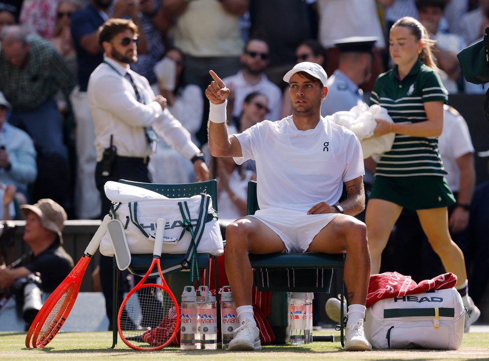  (Reuters)