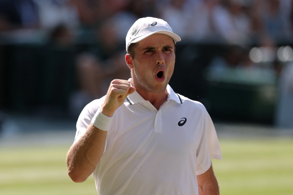  (Reuters)