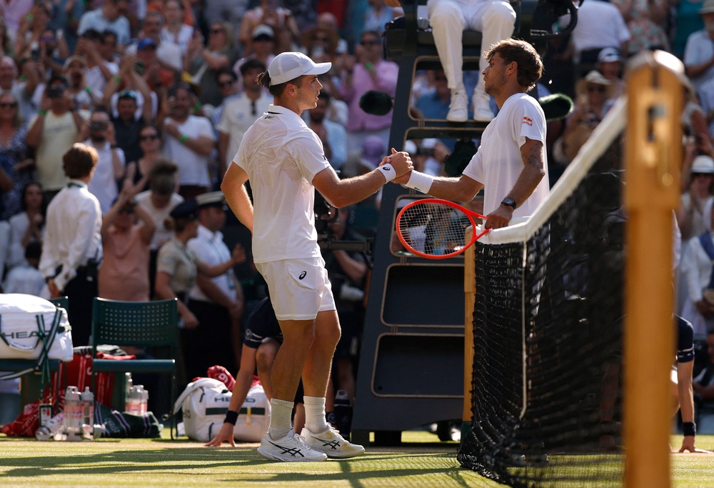  (Reuters)