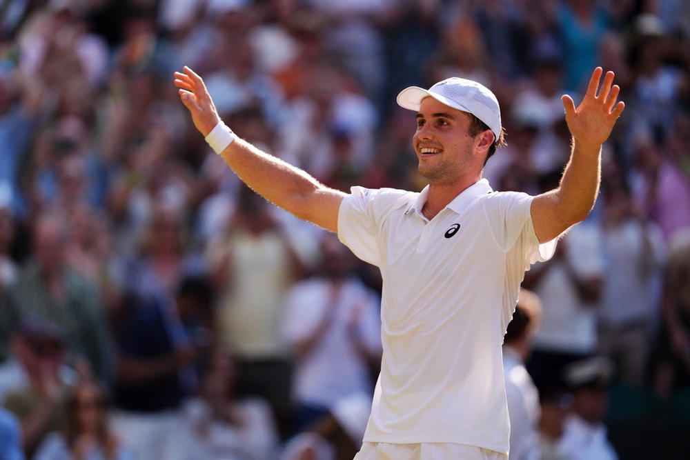 Image from: Arthur Fery v Alexander Zverev LIVE: Wimbledon latest score and updates as British wildcard’s hopes slip away in second set