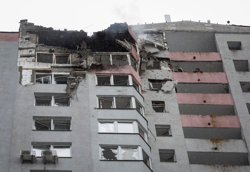 An apartment building hit by a Russian drone strike, amid Russia's attack on Ukraine, in Kyiv, Ukraine July 8, 2026. REUTERS/Yan Dobronosov (Reuters)