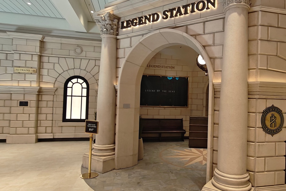 Legend Station on Legend of the Seas (Marc Shoffman)