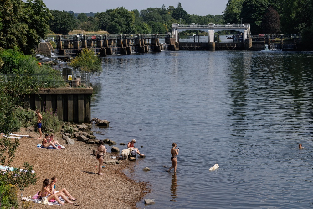 Temperatures are expected to peak on Thursday and Friday as the country swelters in the third heatwave of the year. (Getty)